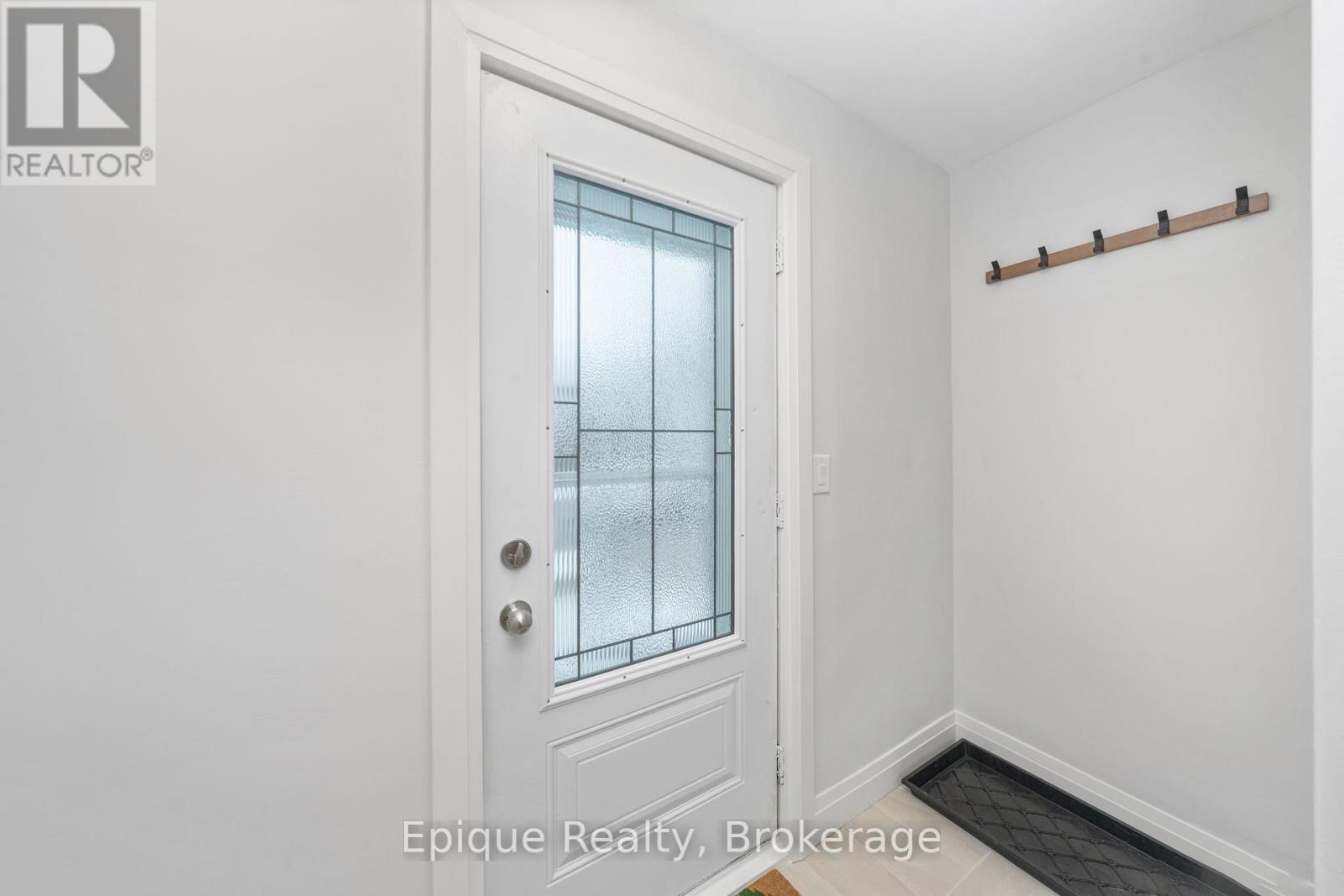 690 Rosedale Avenue, Sarnia, ON -