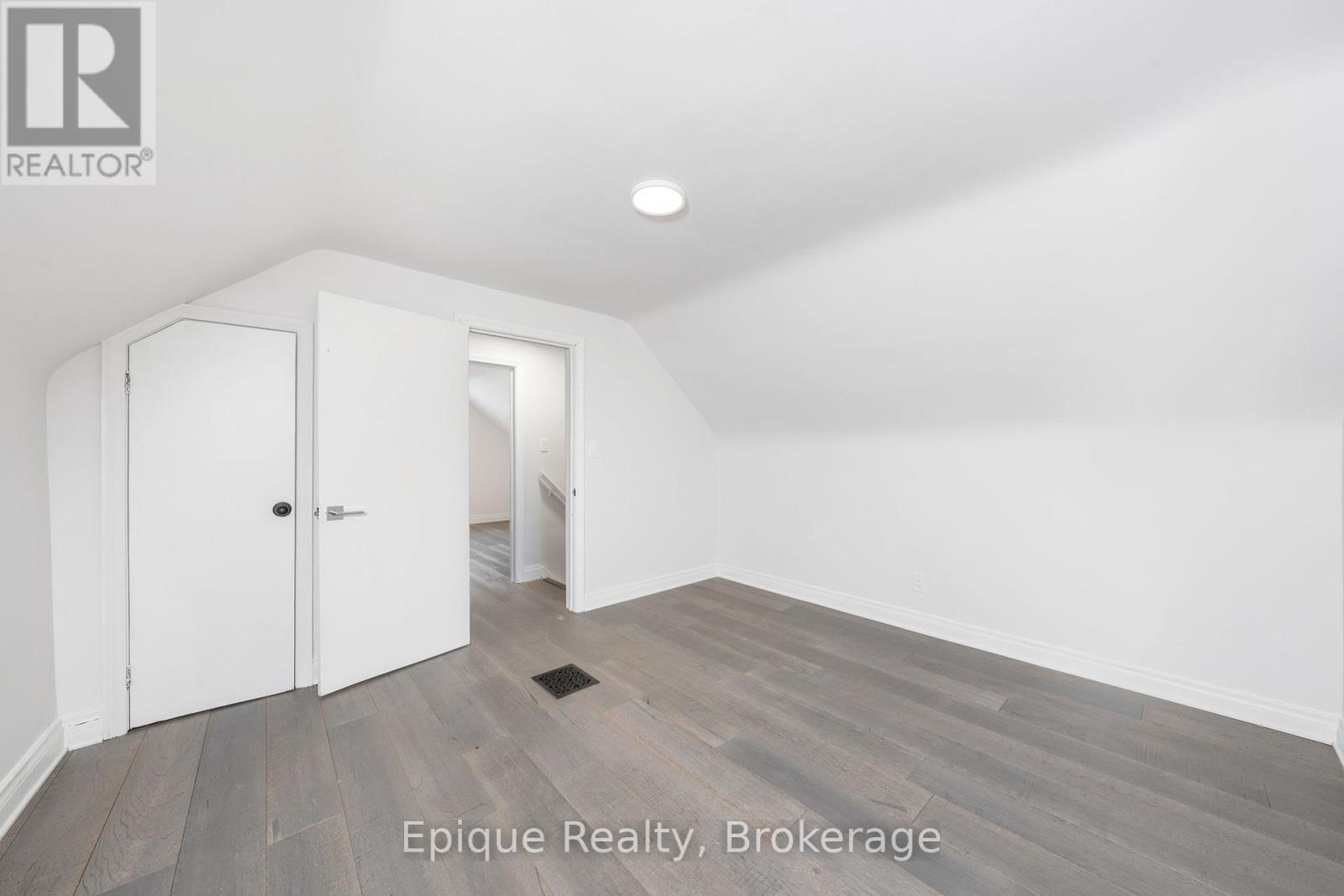 690 Rosedale Avenue, Sarnia, ON - Indoor Photo Showing Other Room