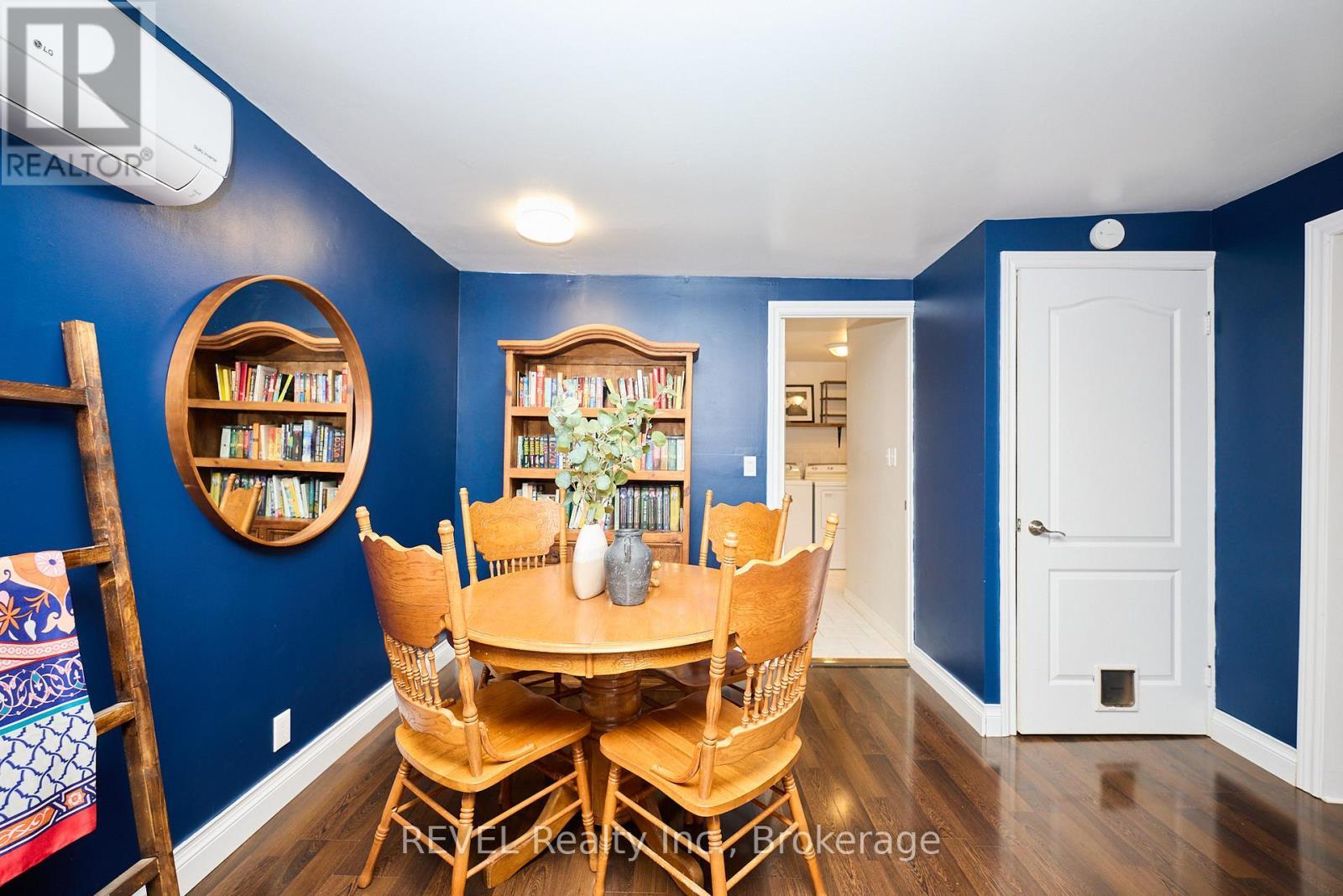 16 Jones Lane, Welland (Lincoln/Crowland), ON - Indoor Photo Showing Dining Room