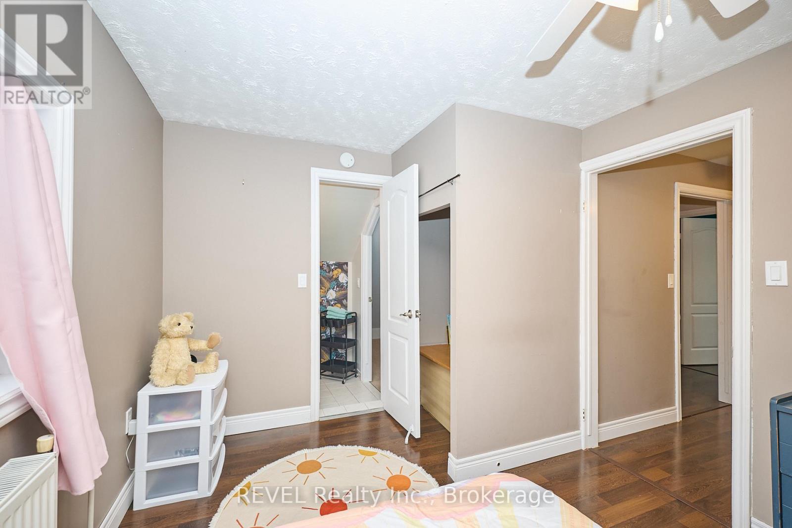 16 Jones Lane, Welland (Lincoln/Crowland), ON - Indoor Photo Showing Bedroom