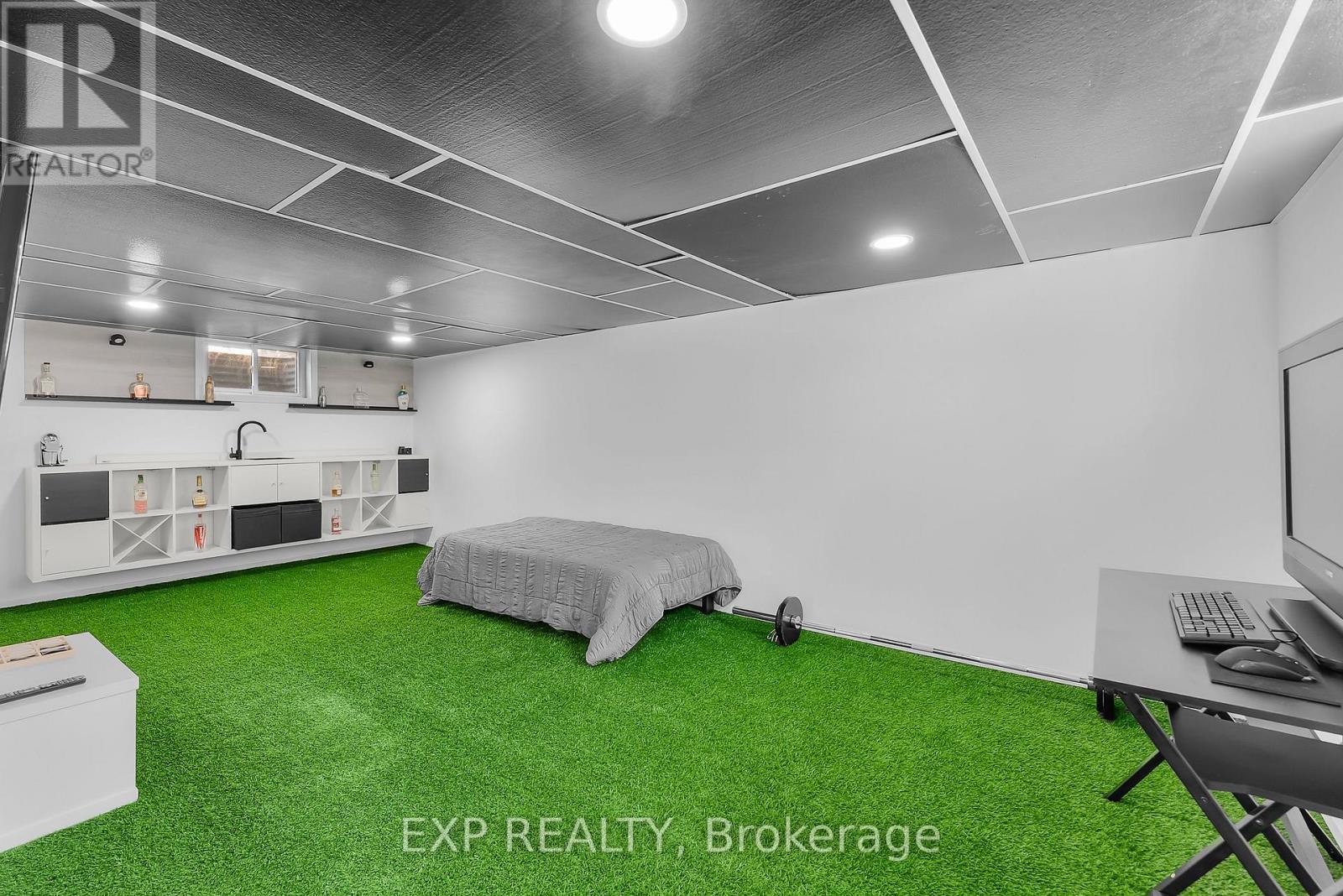 249 Wallace Avenue S, Welland (Lincoln/Crowland), ON - Indoor