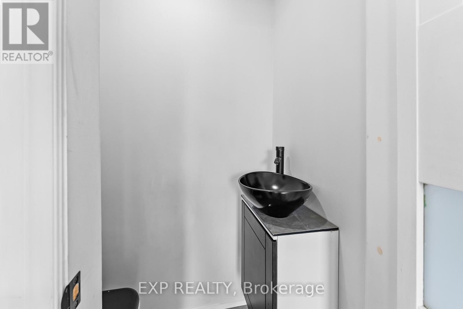 249 Wallace Avenue S, Welland (Lincoln/Crowland), ON -