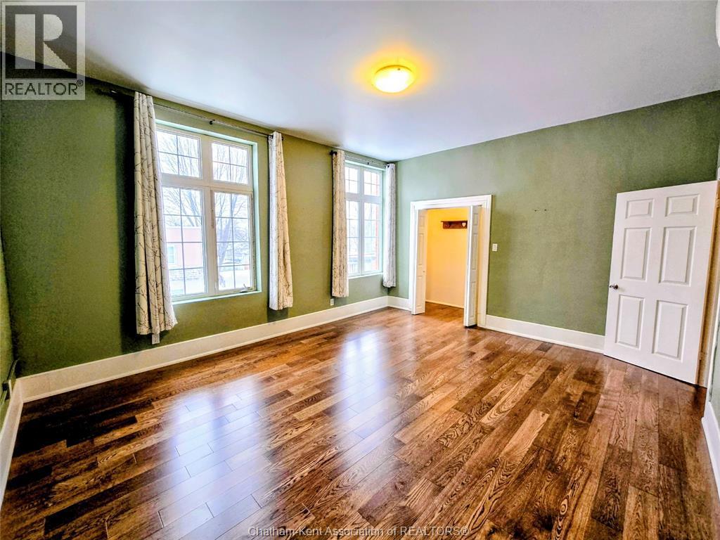 163 Main Street, Dresden, ON