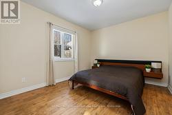 Spacious principal bedroom -