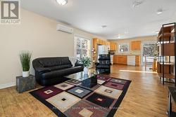 Bright 2 bedroom bungalow -