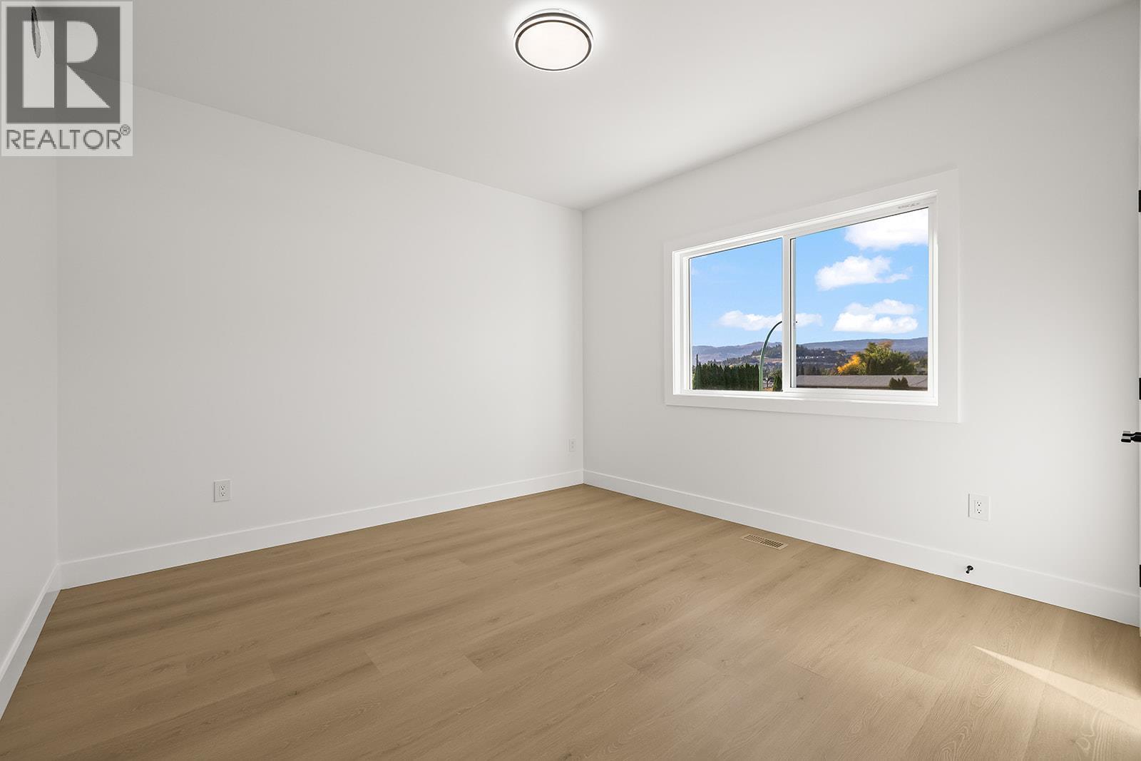 2709 Hewl Road, West Kelowna, BC - Indoor Photo Showing Other Room