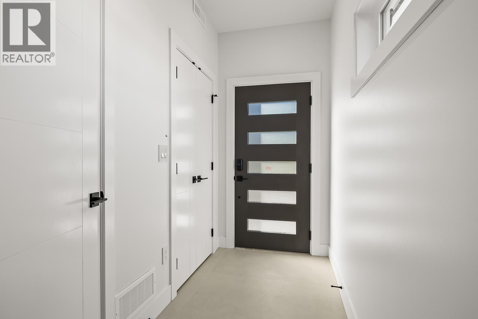 2709 Hewl Road, West Kelowna, BC - Indoor Photo Showing Other Room