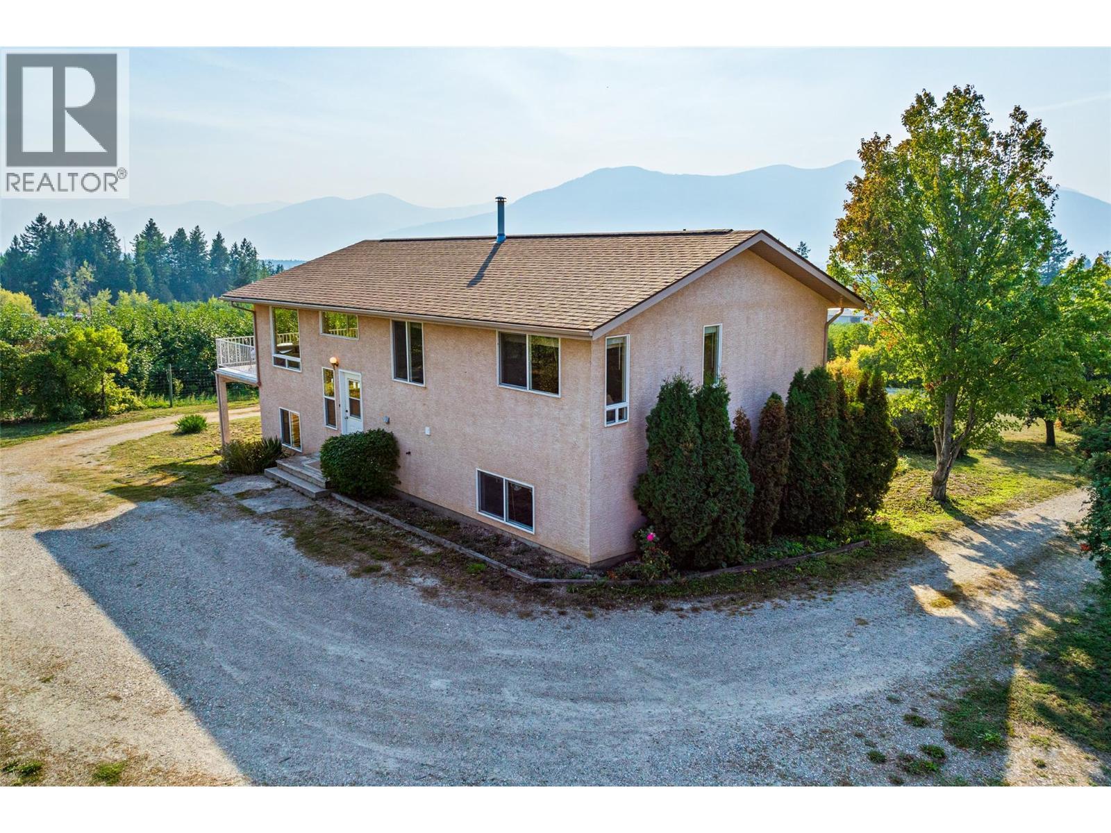 1701 Erickson Road, Creston, BC - Outdoor