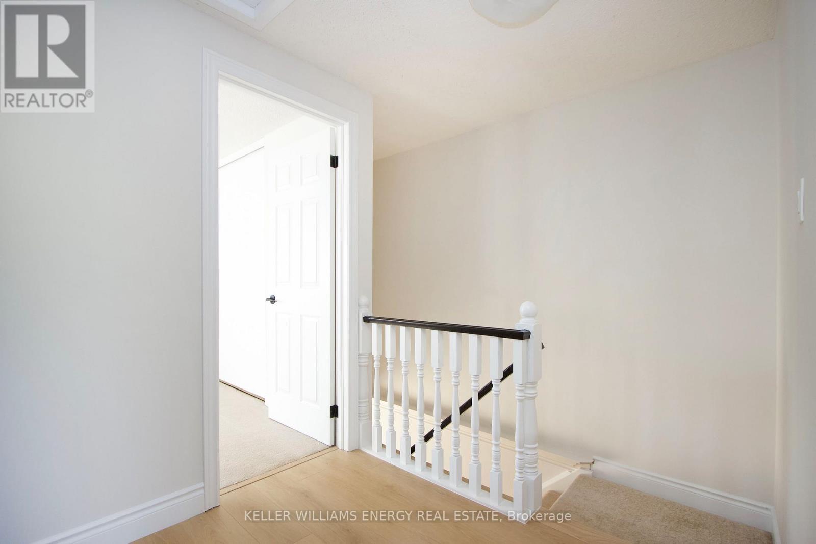 5 - 221 Ormond Drive, Oshawa (Samac), ON - Indoor Photo Showing Other Room