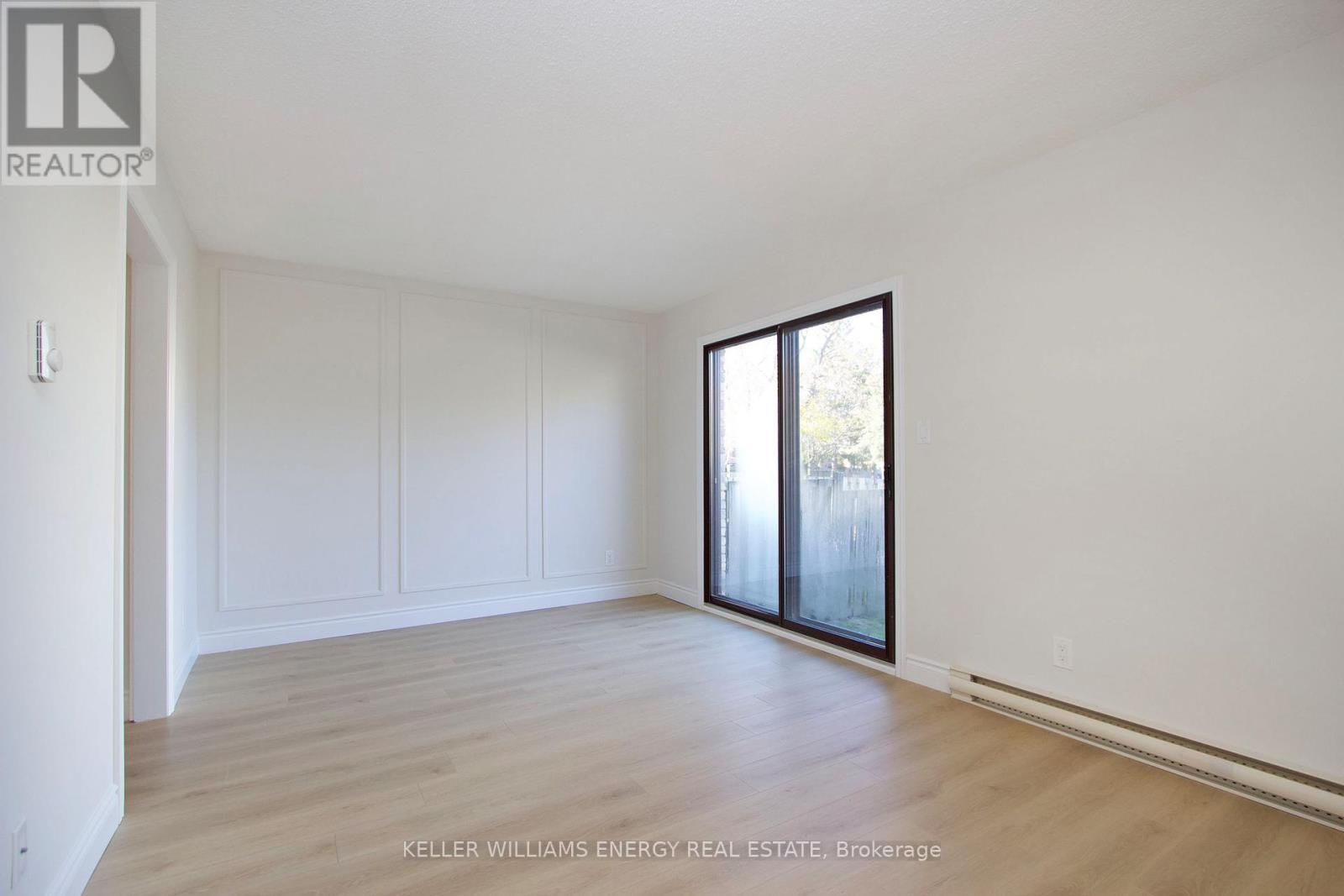 5 - 221 Ormond Drive, Oshawa (Samac), ON - Indoor Photo Showing Other Room