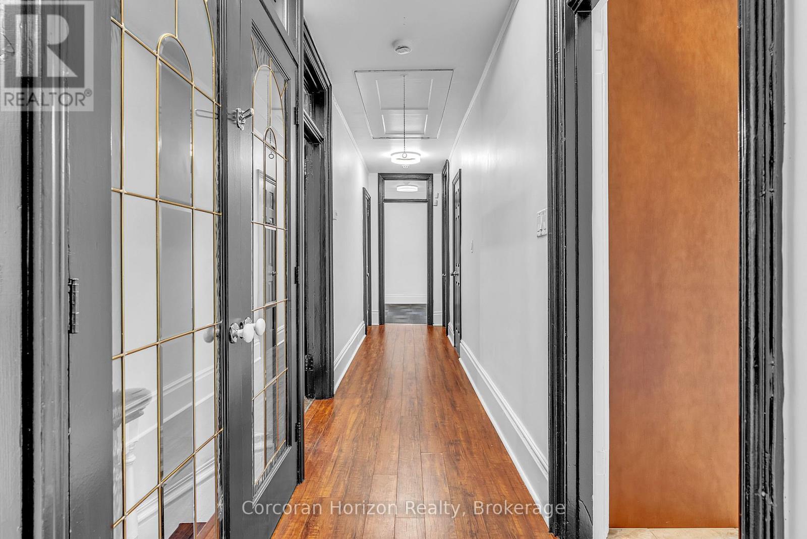 2Nd Flr - 203 Macnab Street S, Hamilton (Durand), ON