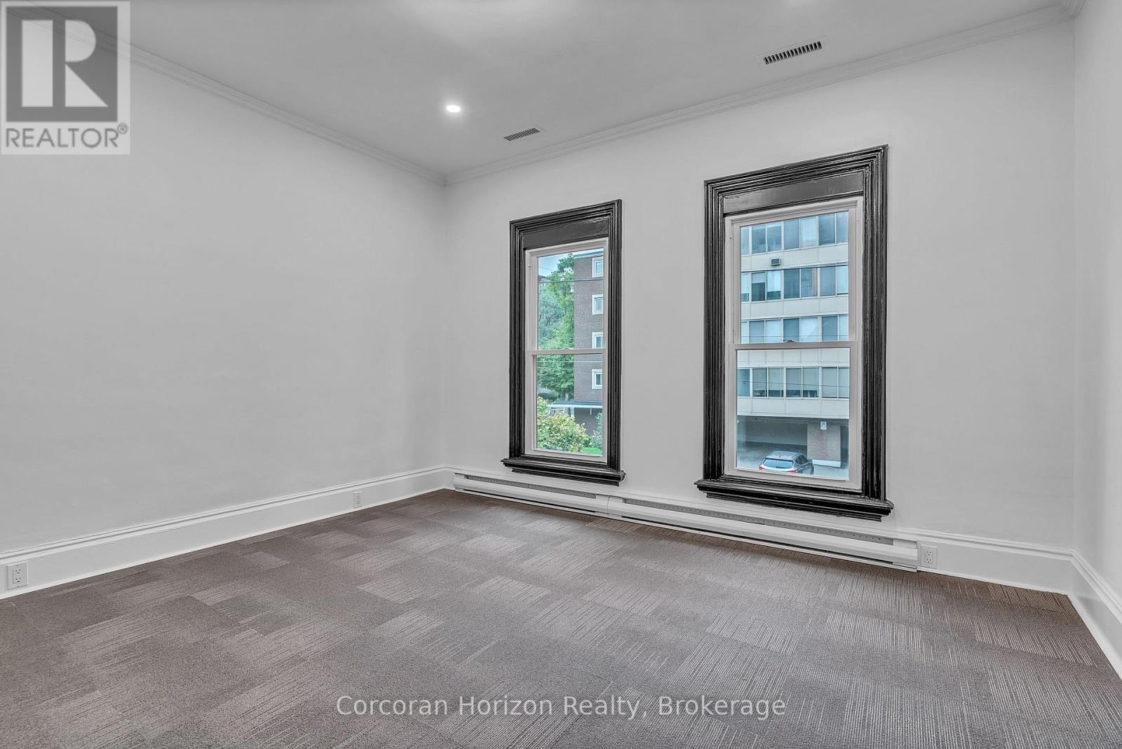 2Nd Flr - 203 Macnab Street S, Hamilton (Durand), ON