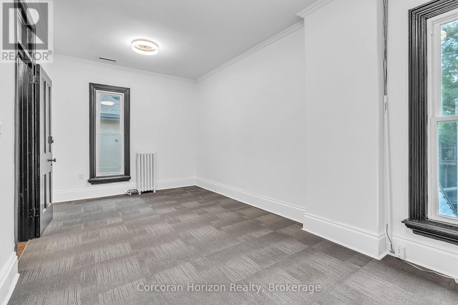 2Nd Flr - 203 Macnab Street S, Hamilton (Durand), ON