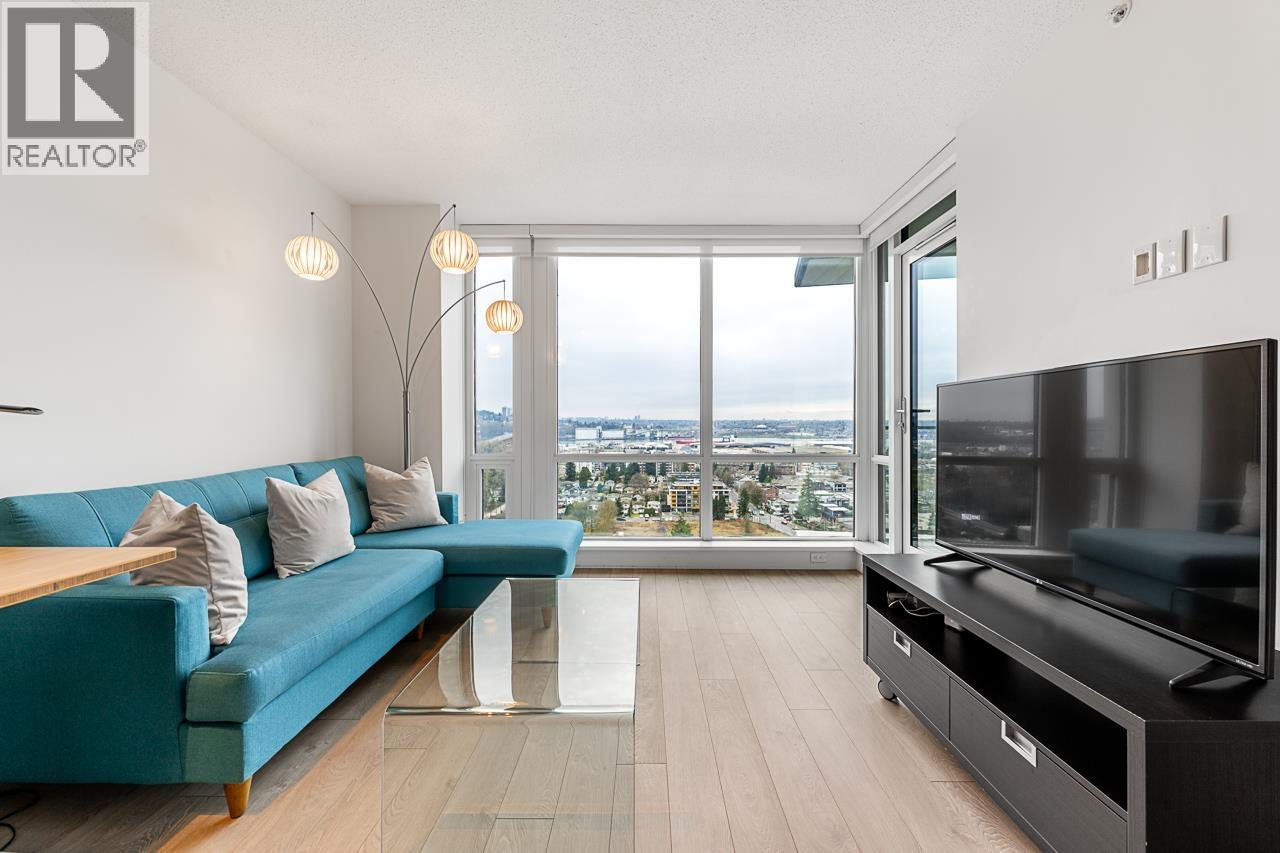 2106 1550 Fern Street, North Vancouver, BC - Indoor Photo Showing Living Room