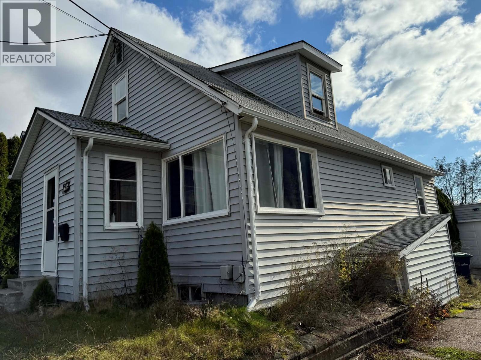 168 Crescent Street, Castlegar, BC - Outdoor