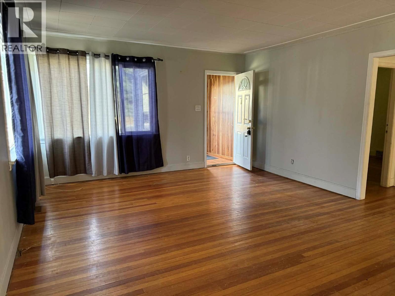 168 Crescent Street, Castlegar, BC - Indoor Photo Showing Other Room