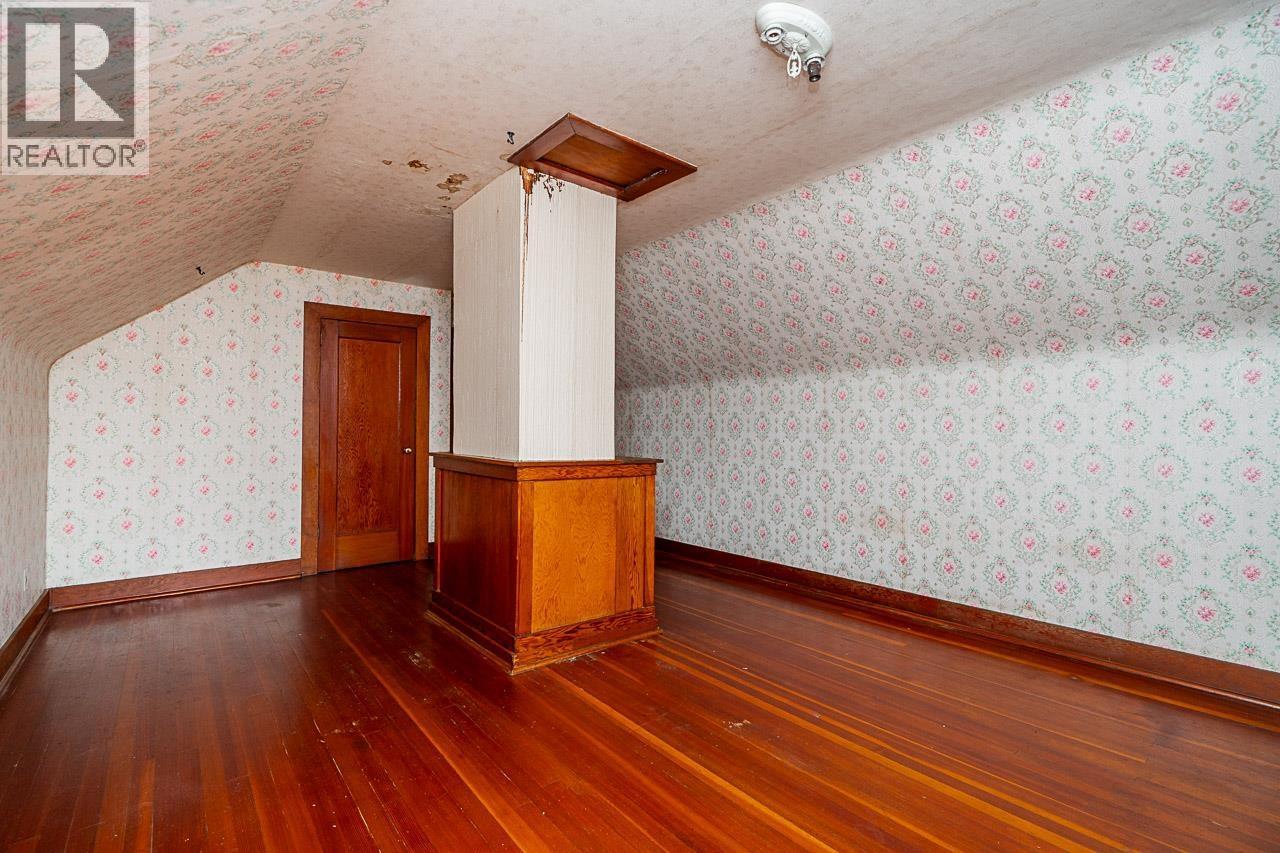 1204 Grand Boulevard, North Vancouver, BC - Indoor Photo Showing Other Room