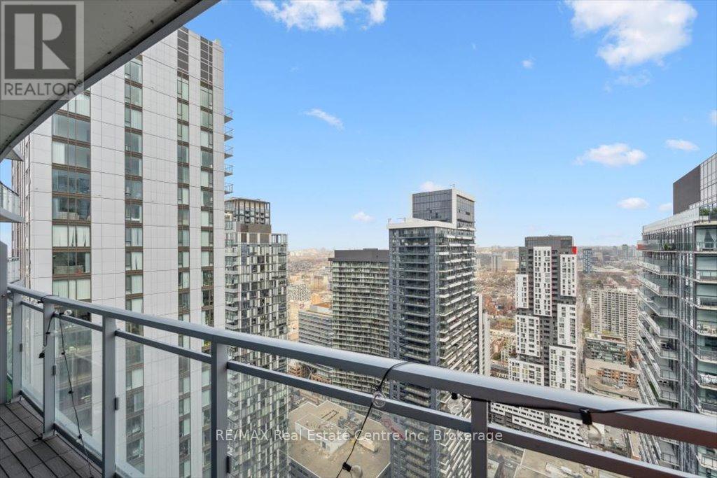 4005 - 21 Widmer Street, Toronto (Waterfront Communities), ON - Outdoor With Balcony
