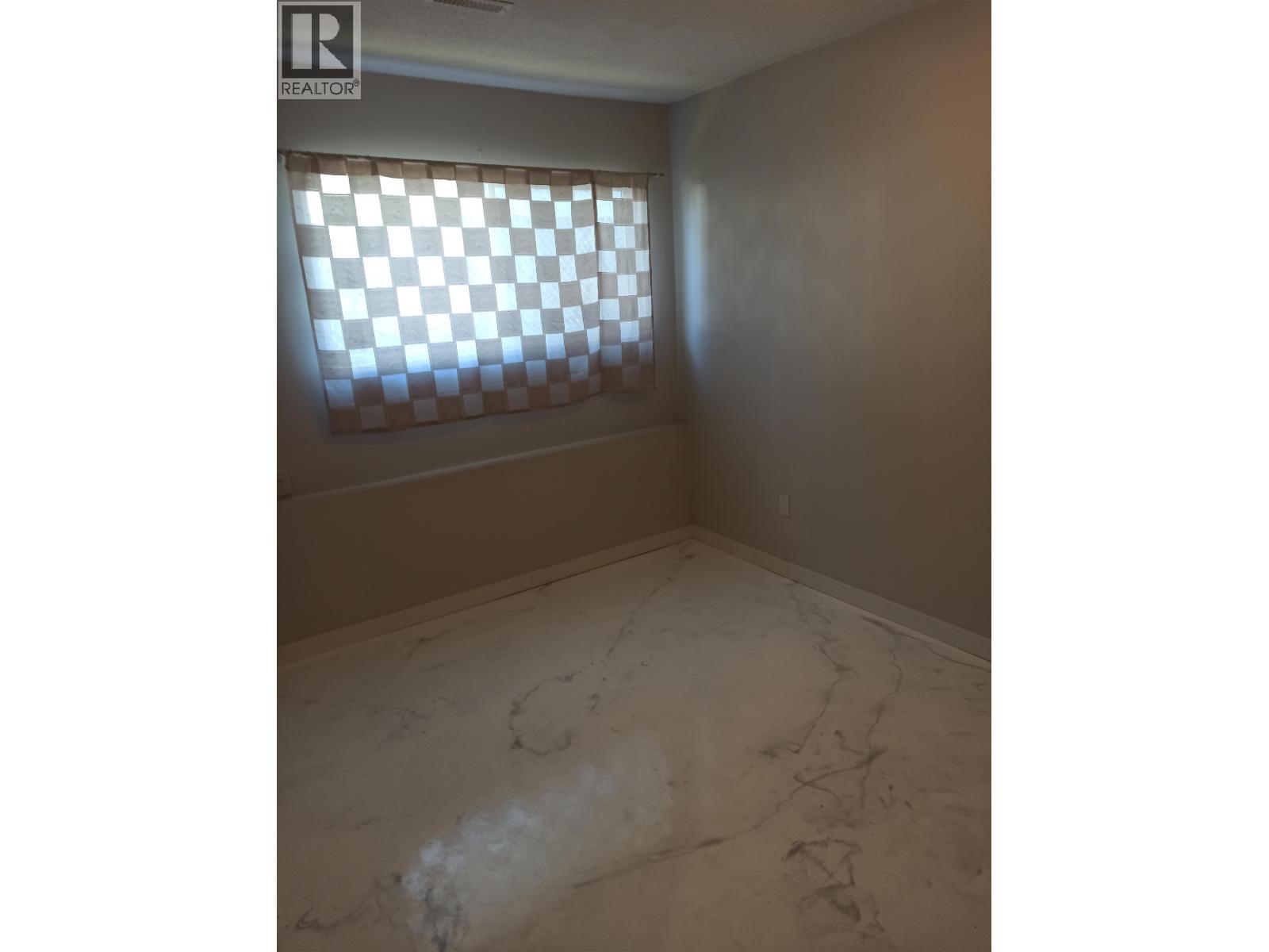 Lower 2165 Prairie Avenue, Port Coquitlam, BC - Indoor Photo Showing Other Room