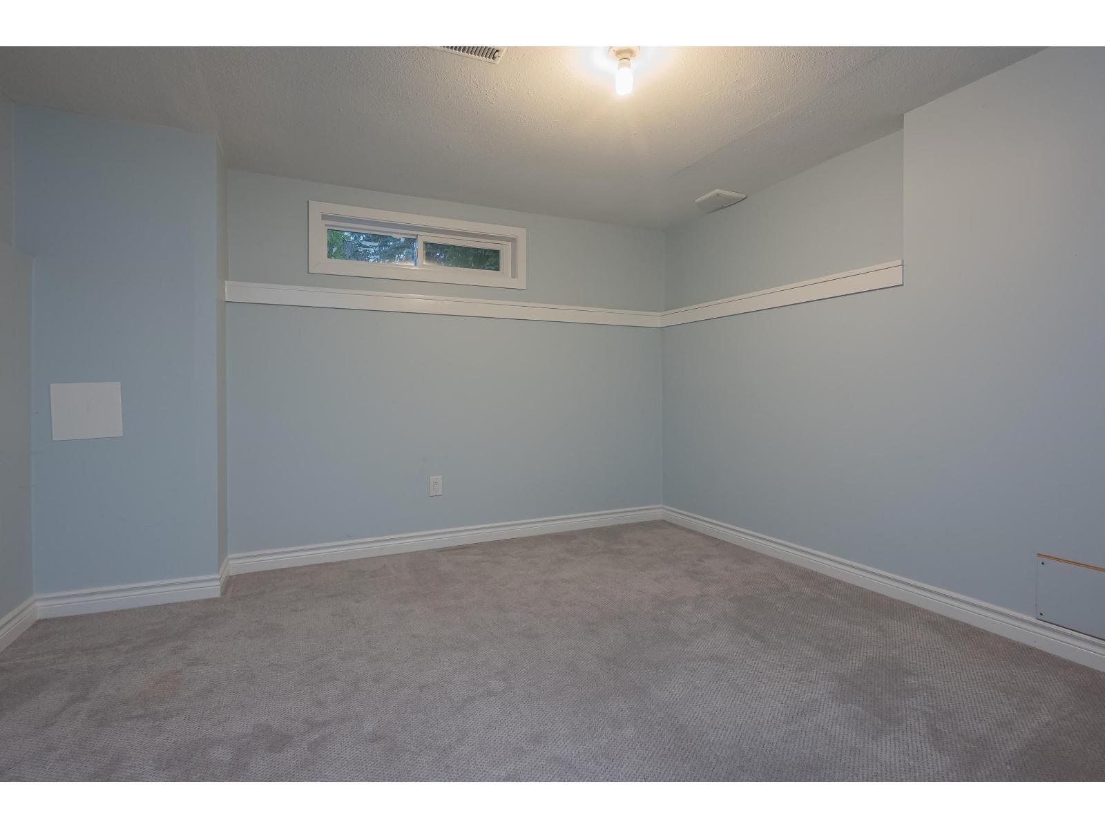 10037 158A Street, Surrey, BC - Indoor Photo Showing Other Room