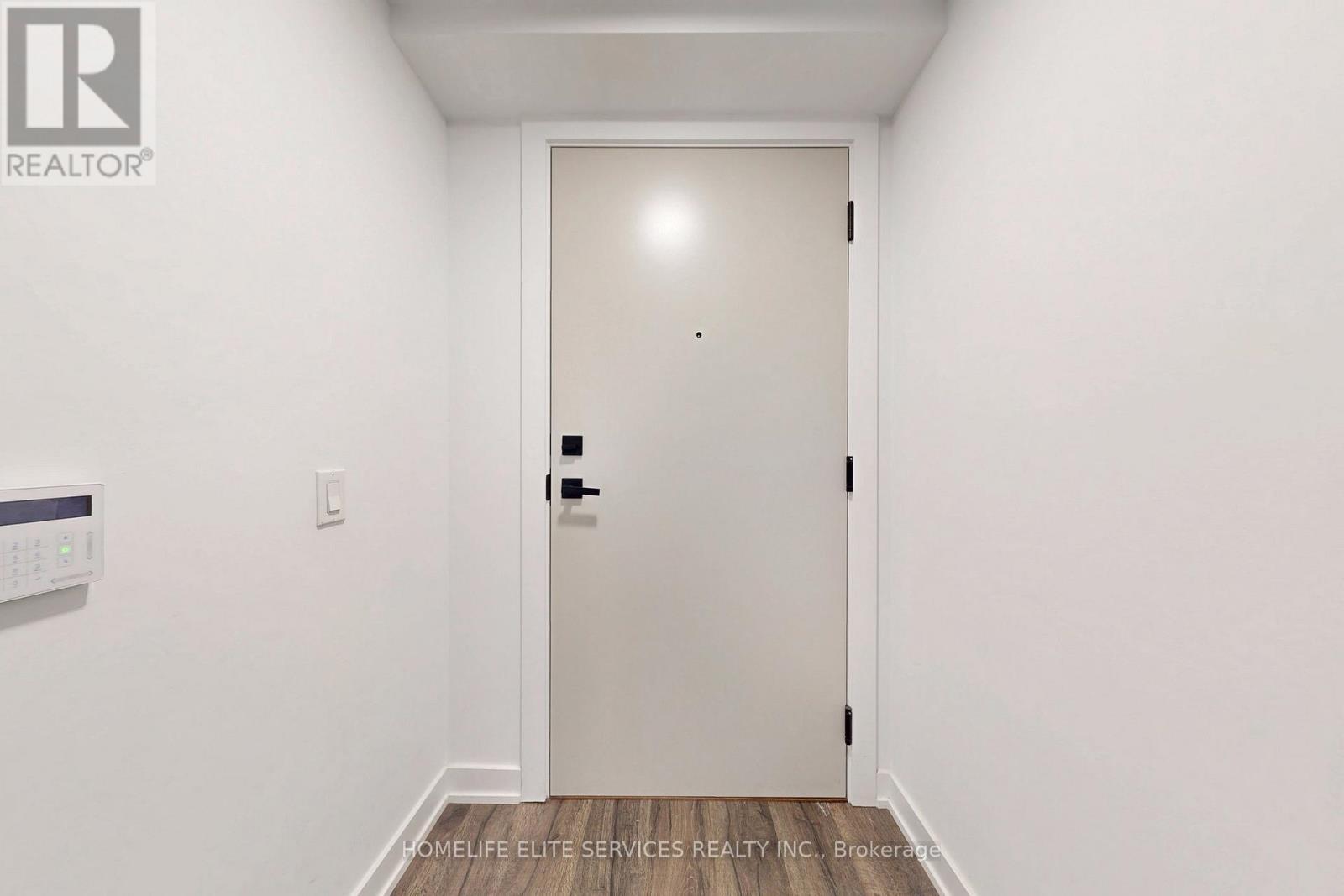 703 - 327 King Street W, Toronto, ON - Indoor Photo Showing Other Room