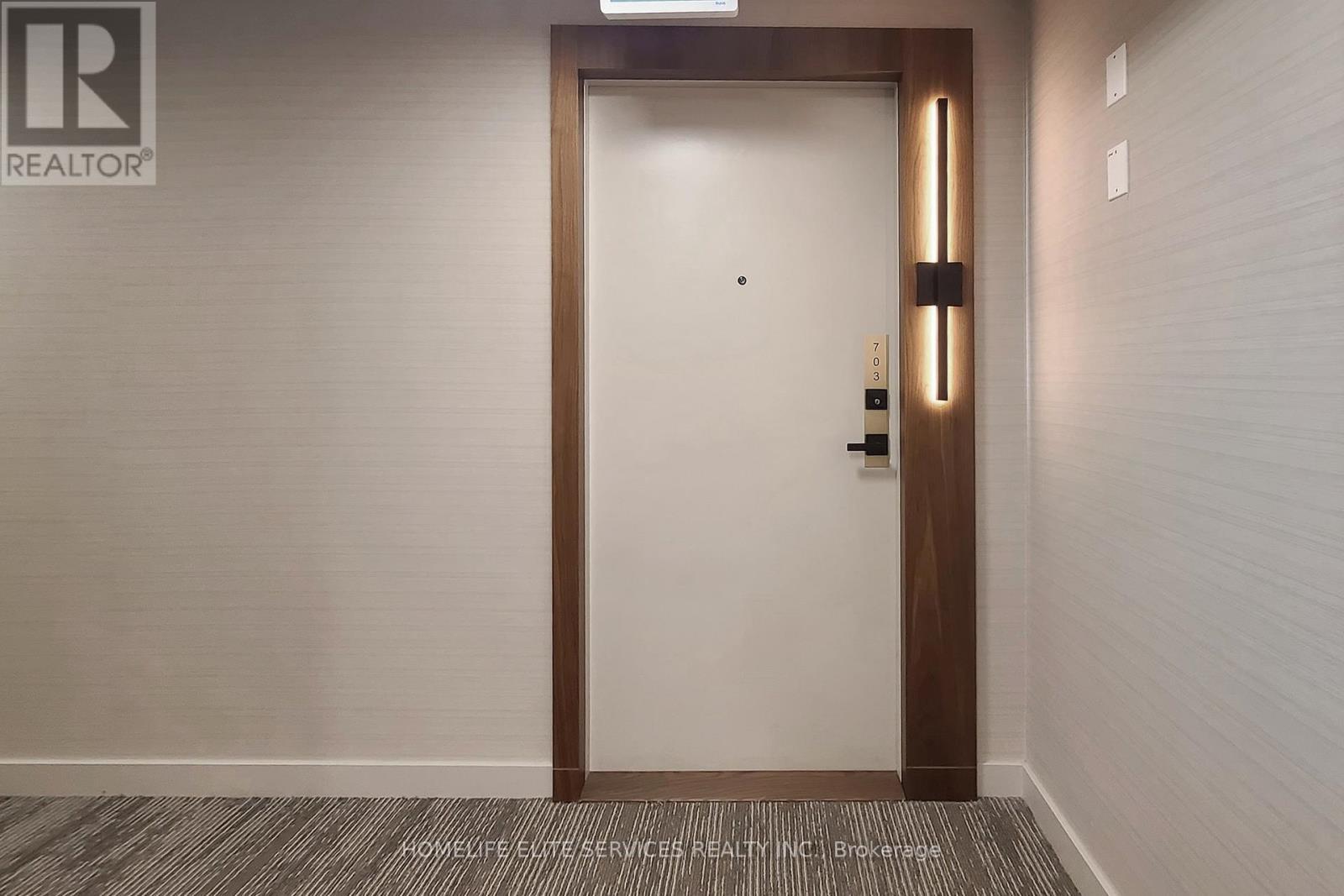 703 - 327 King Street W, Toronto, ON - Indoor