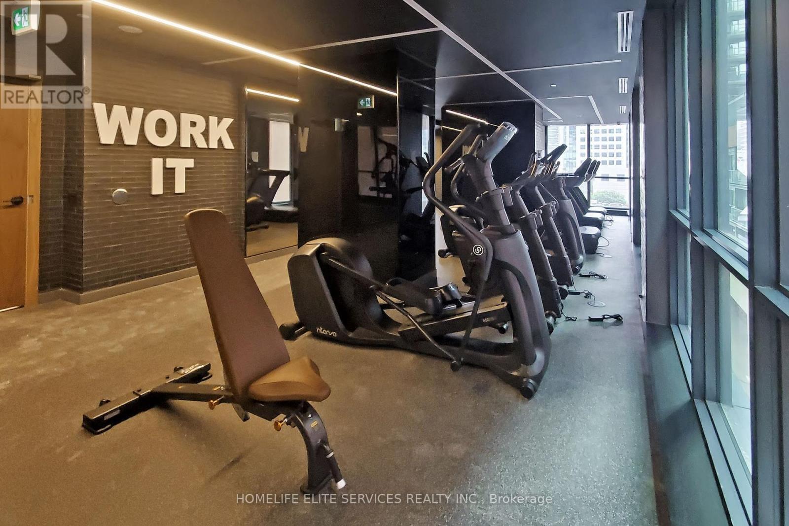 703 - 327 King Street W, Toronto, ON - Indoor Photo Showing Gym Room