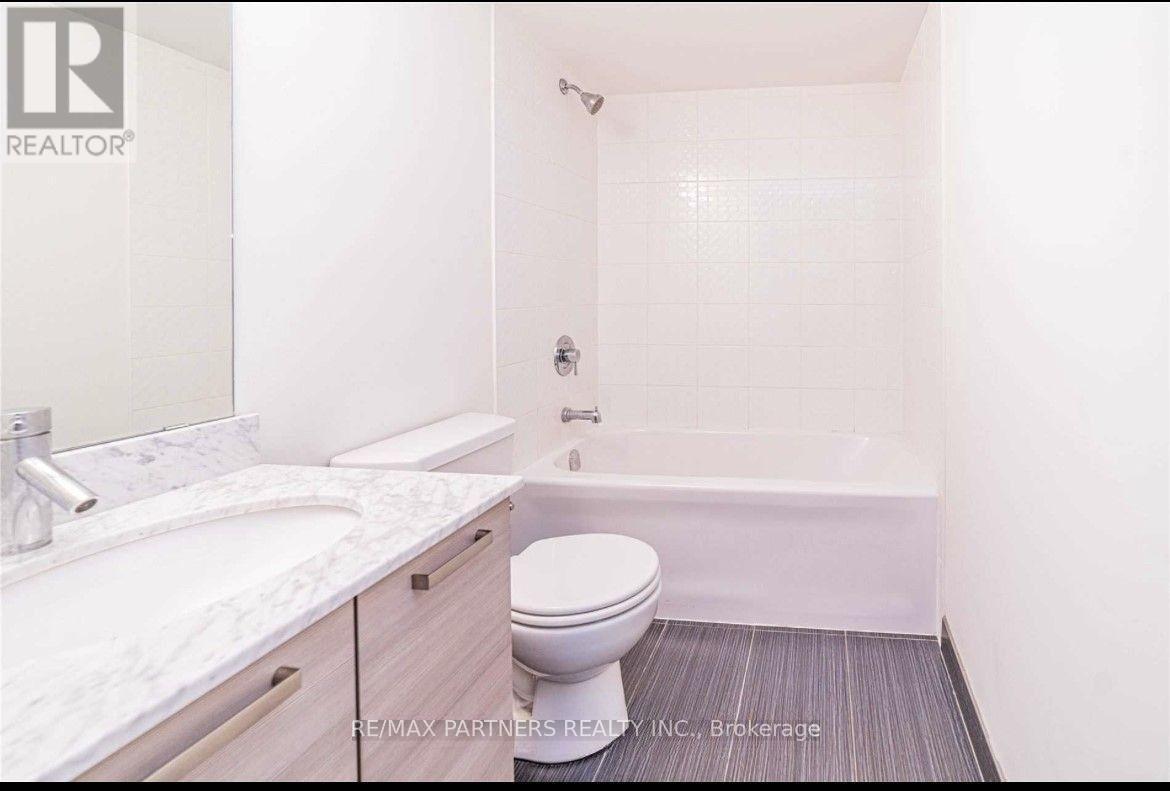 2201E - 36 Lisgar Street, Toronto, ON - Indoor Photo Showing Bathroom