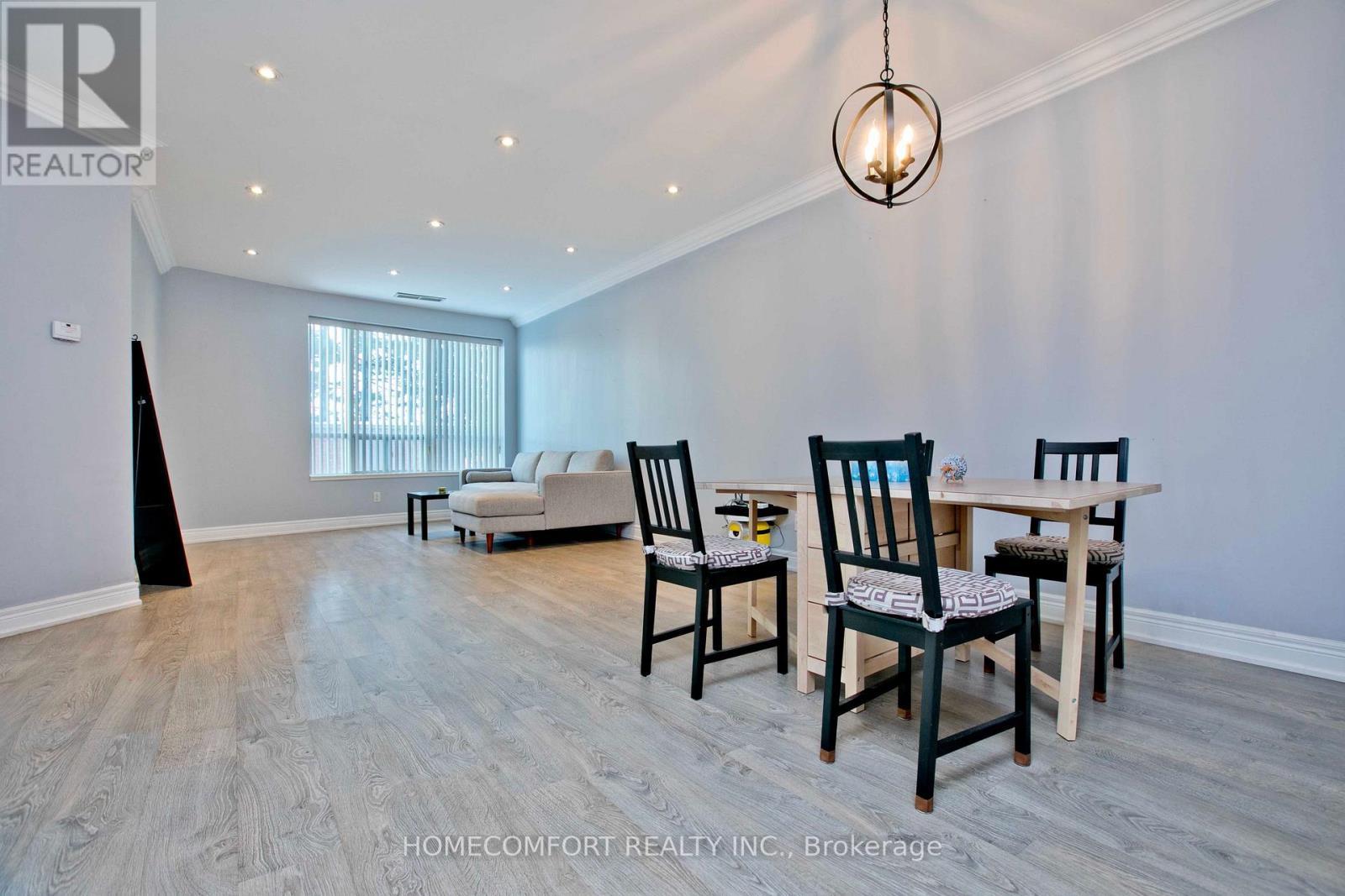 109 - 62 Suncrest Boulevard, Markham, ON - Indoor Photo Showing Other Room