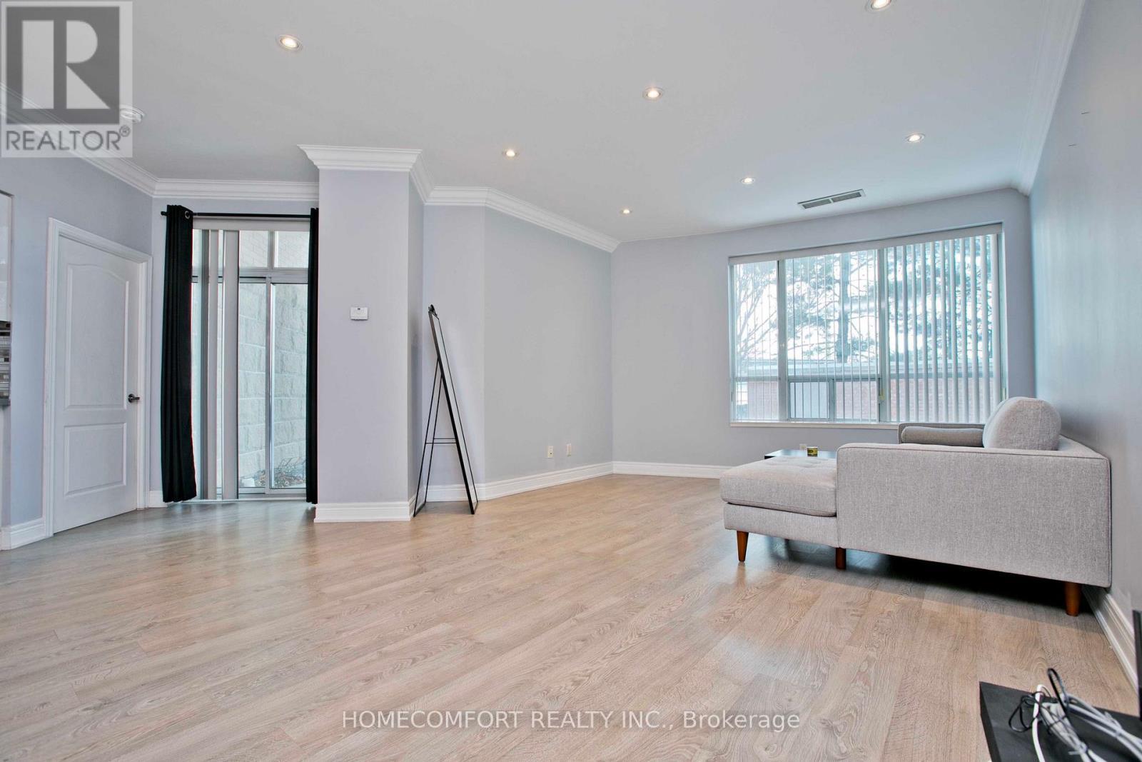 109 - 62 Suncrest Boulevard, Markham, ON - Indoor