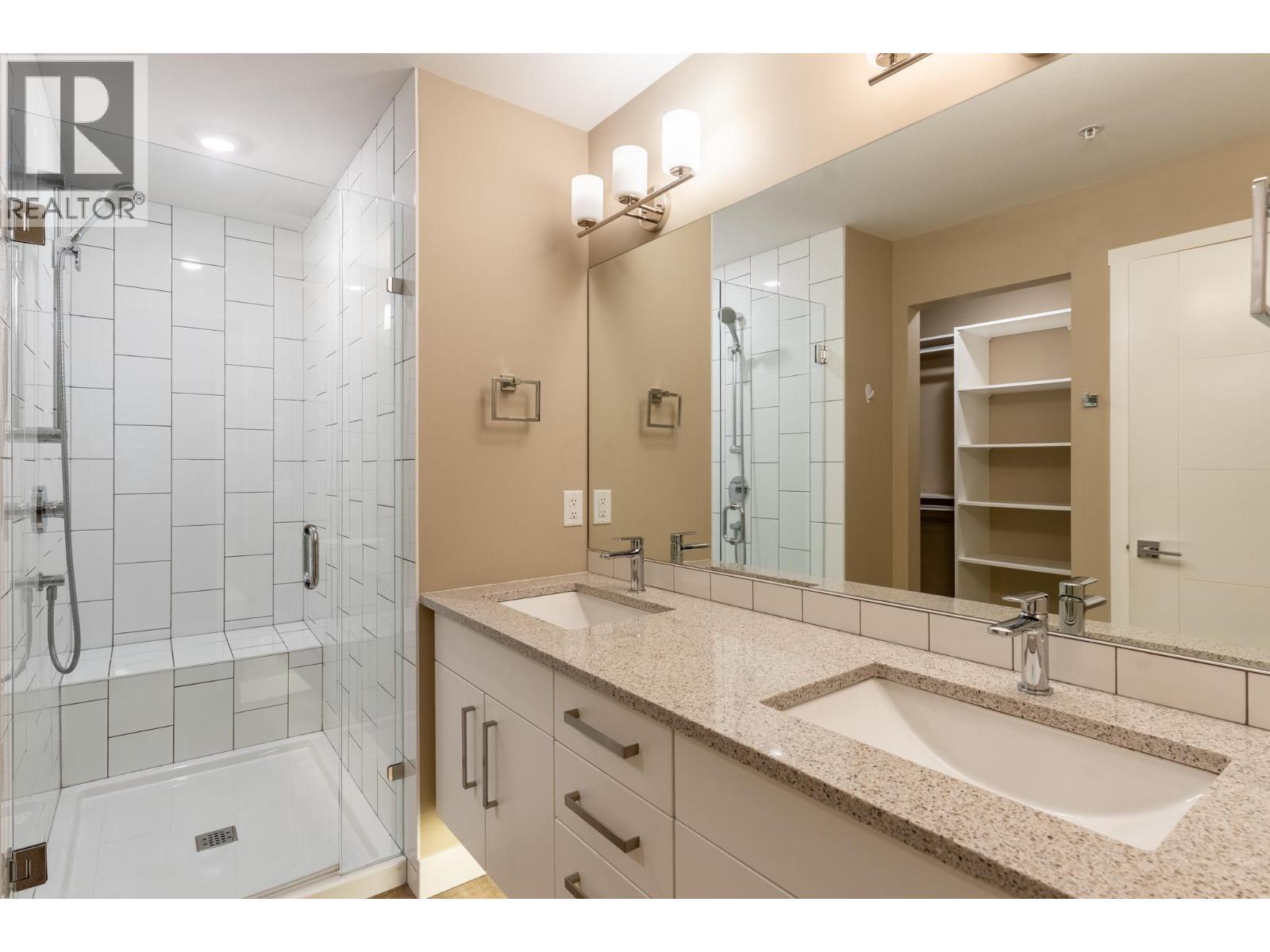 9700 Santina Road Unit# 5, Lake Country, BC - Indoor Photo Showing Bathroom