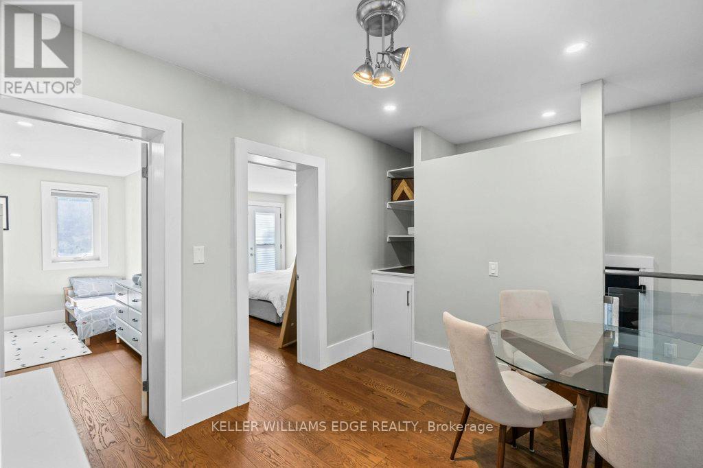 18 Park Row N, Hamilton, ON - Indoor