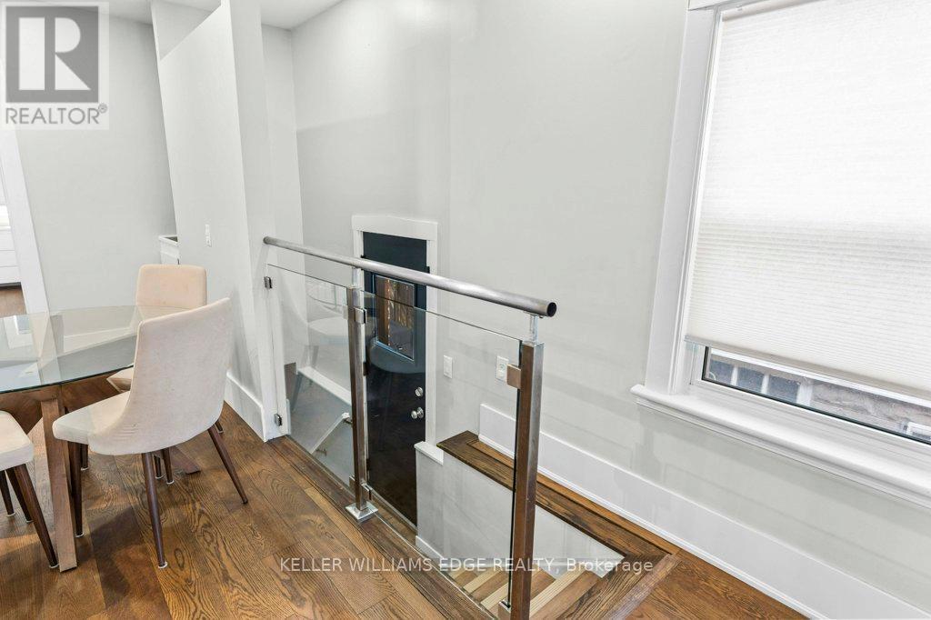 18 Park Row N, Hamilton, ON - Indoor Photo Showing Other Room