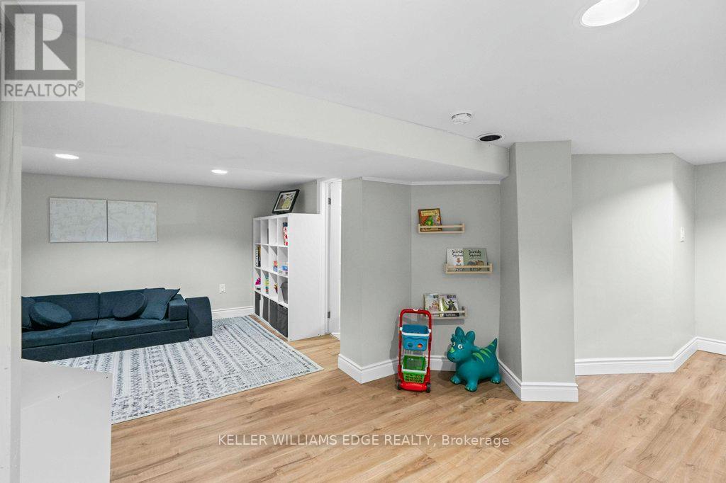 18 Park Row N, Hamilton, ON - Indoor