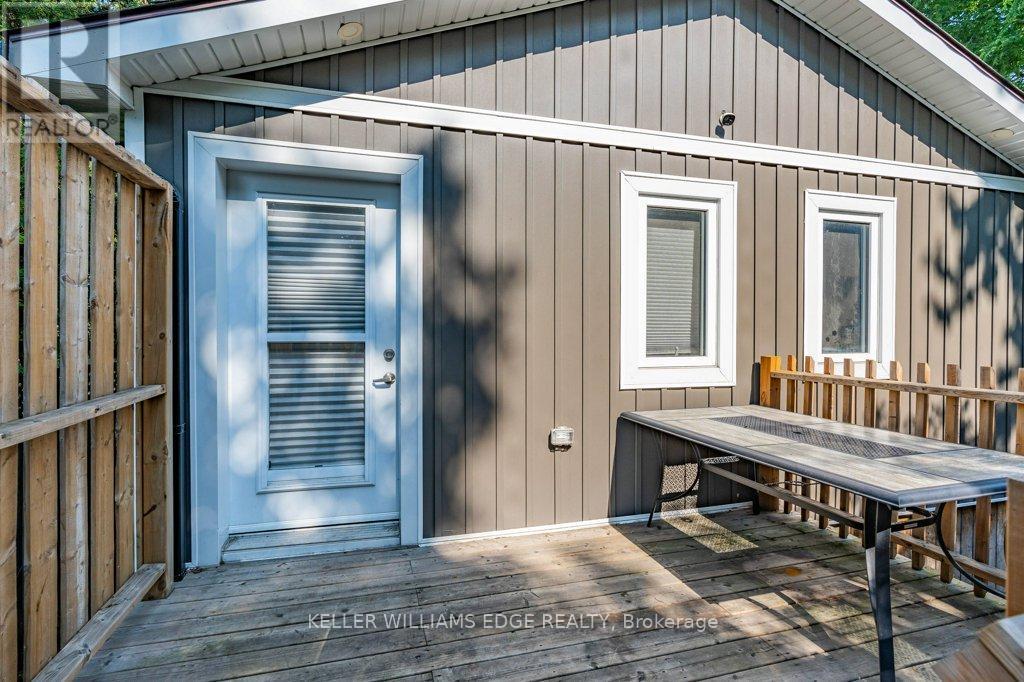 18 Park Row N, Hamilton, ON - Outdoor With Deck Patio Veranda With Exterior
