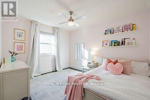 14 Balsdon Crescent, Whitby (Lynde Creek), ON - Indoor Photo Showing Bedroom