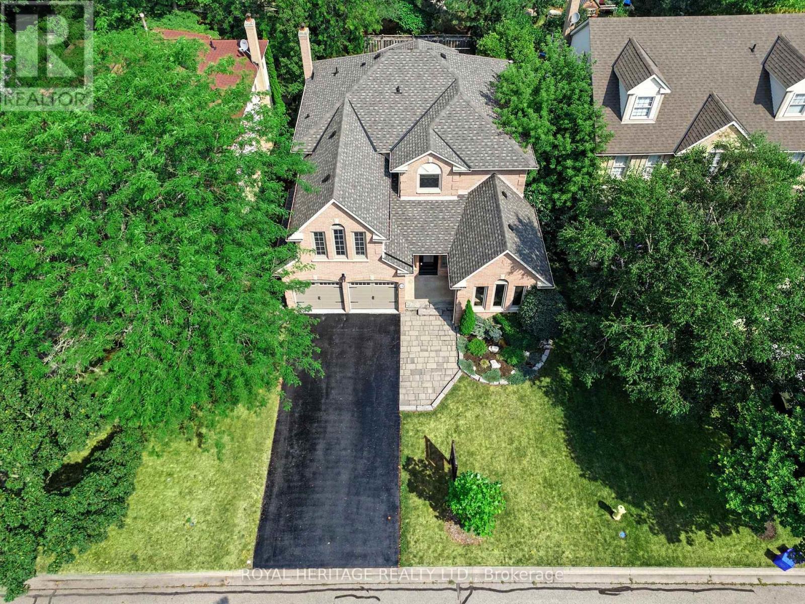 14 Balsdon Crescent, Whitby (Lynde Creek), ON - Outdoor