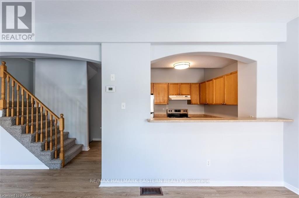 801 - 246 Spillsbury Drive, Peterborough West (South), ON - Indoor