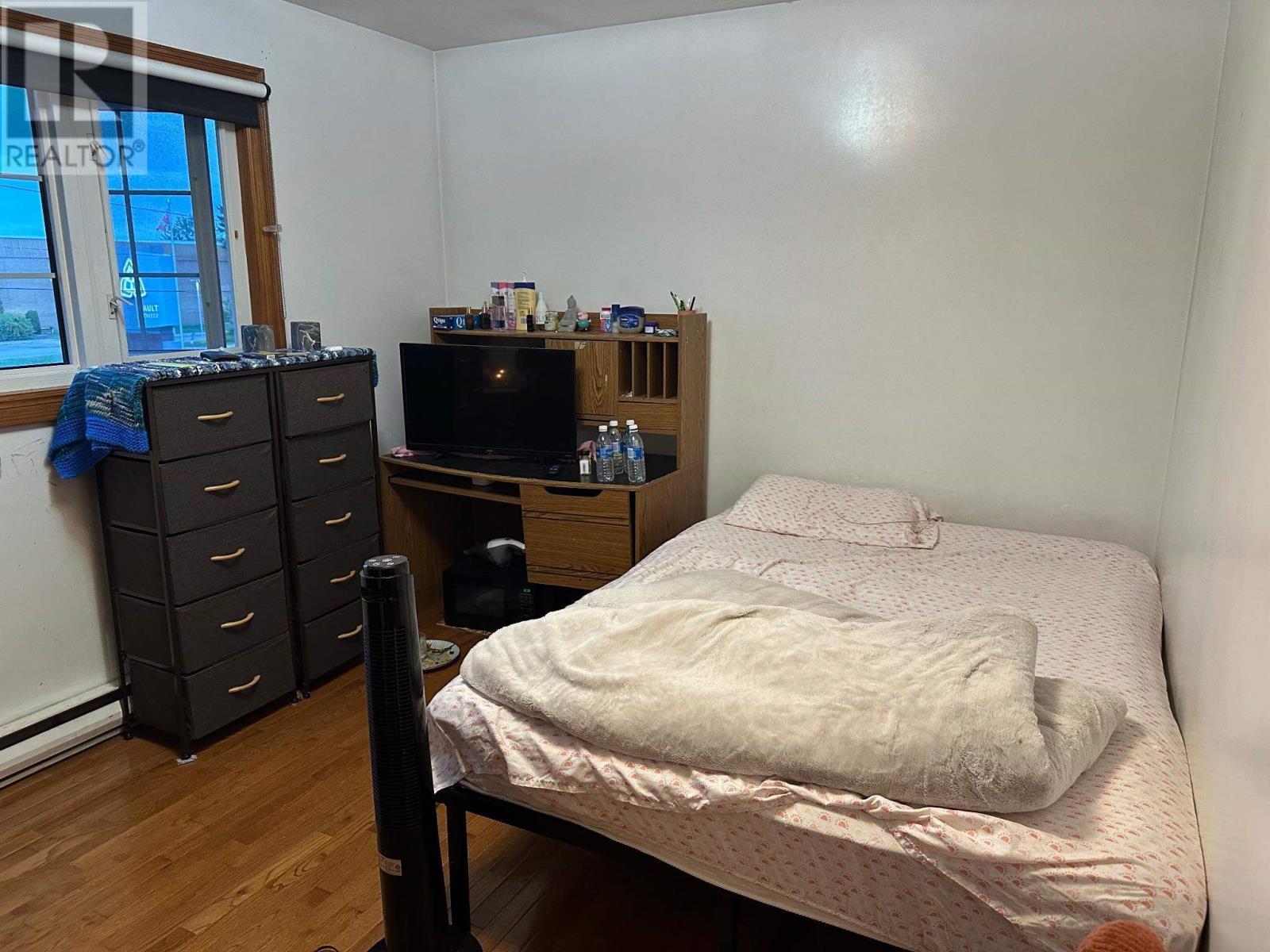 468 Northern Ave, Sault Ste. Marie, ON - Indoor Photo Showing Bedroom