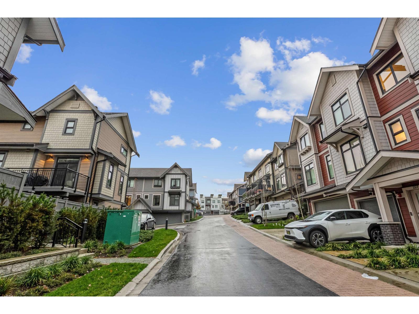 226 6951 204 Street, Langley, BC - Outdoor With Facade