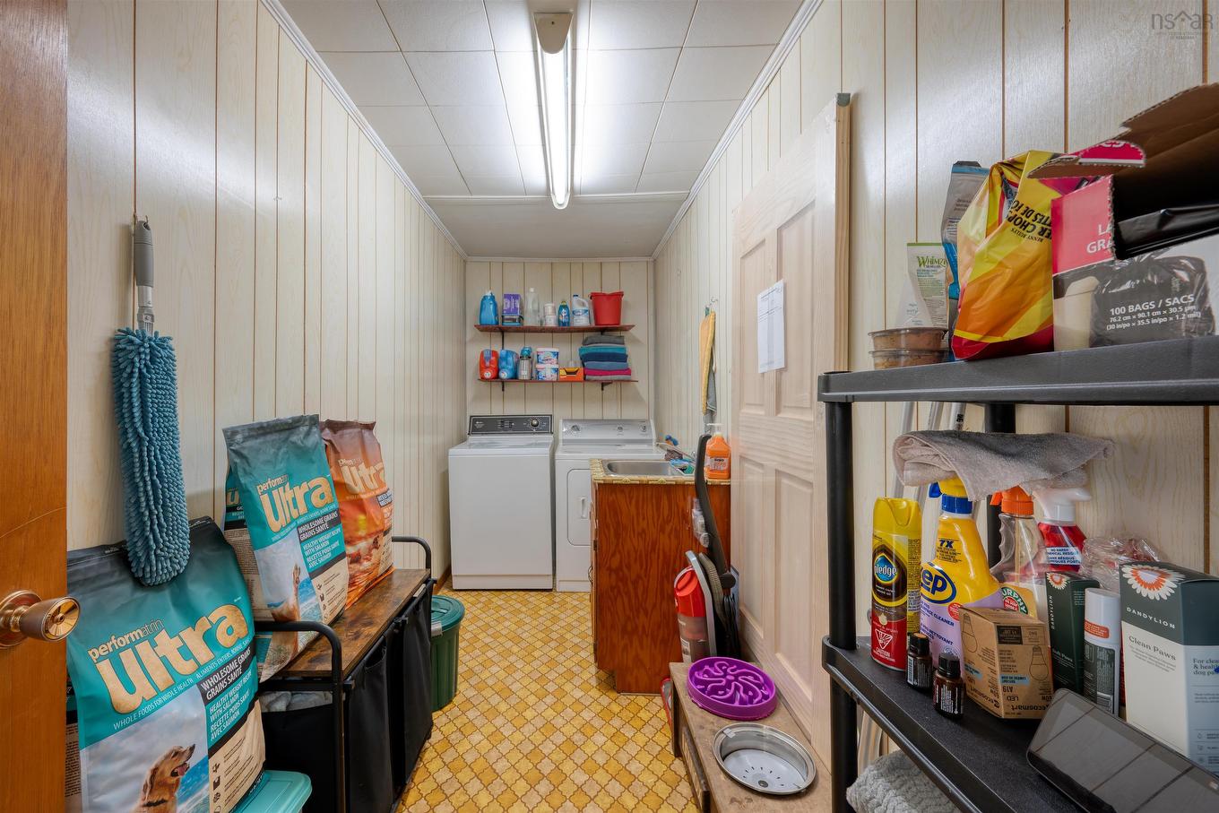 87 Pool Road, Sheet Harbour, NS