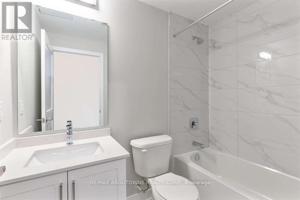 1509 - 15 Queen Street S, Hamilton, ON - Indoor Photo Showing Bathroom