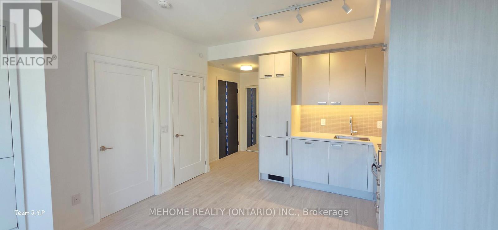 1102 - 20 Soudan Avenue, Toronto, ON - Indoor