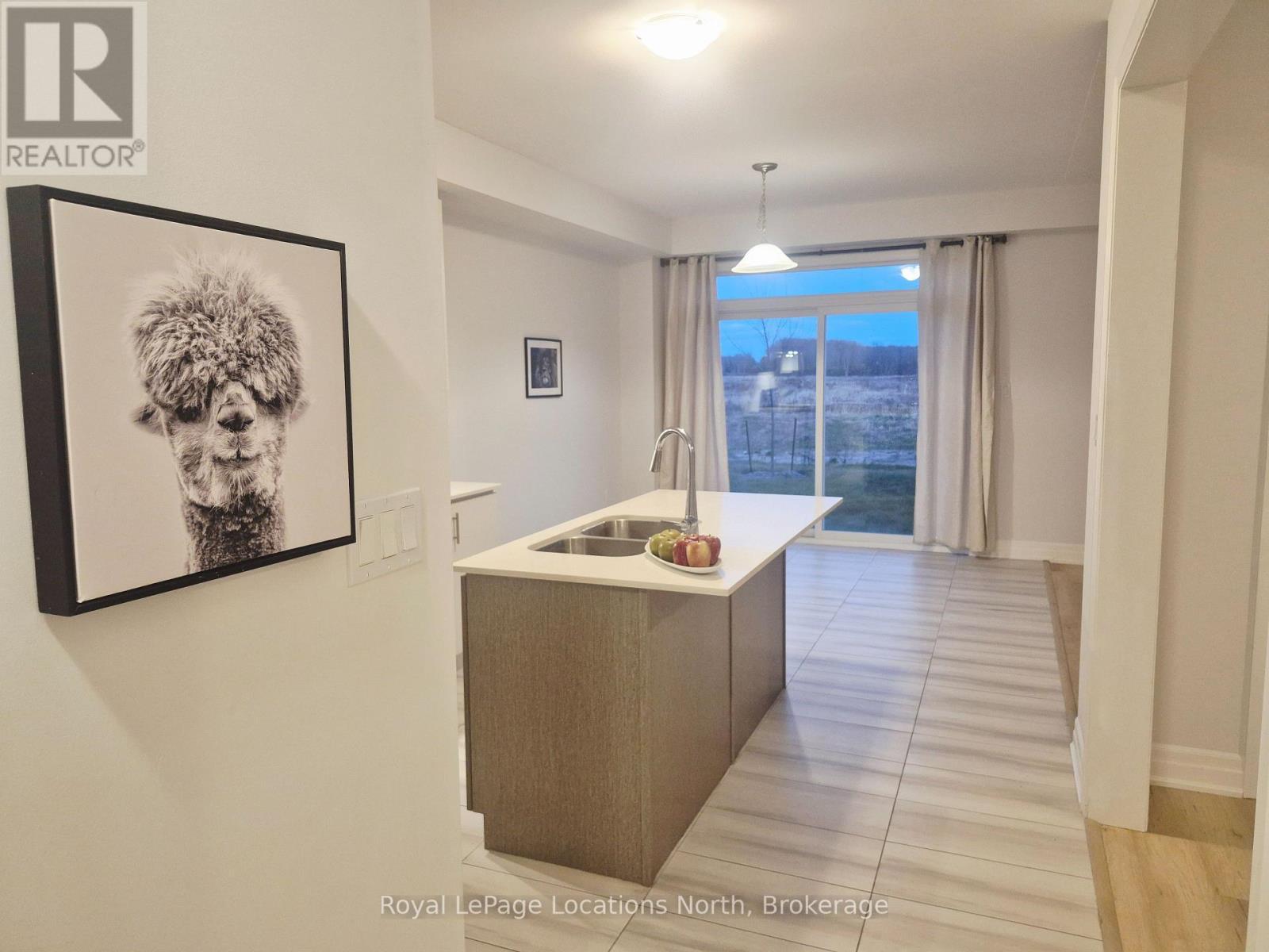 158 Union Boulevard, Wasaga Beach, ON - Indoor