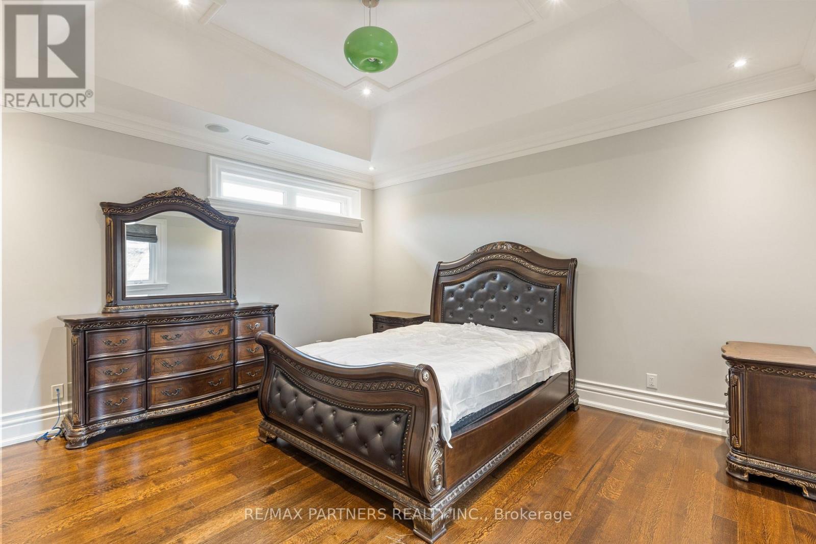 68 Maple Grove Avenue, Richmond Hill, ON - Indoor Photo Showing Bedroom