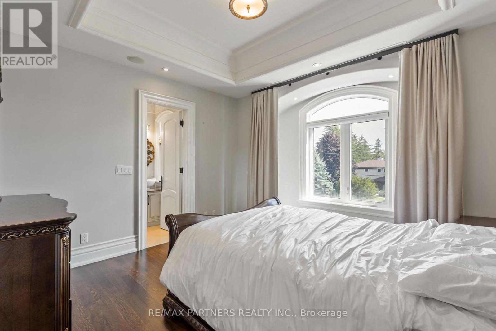 68 Maple Grove Avenue, Richmond Hill, ON - Indoor Photo Showing Bedroom