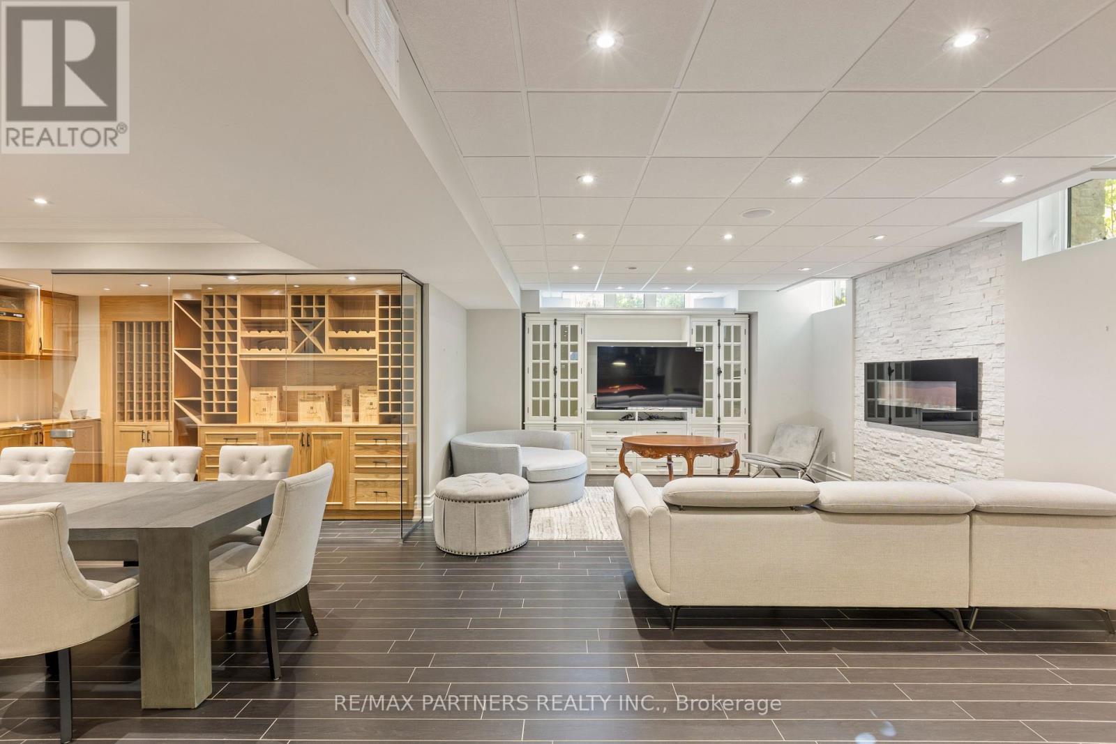 68 Maple Grove Avenue, Richmond Hill, ON - Indoor