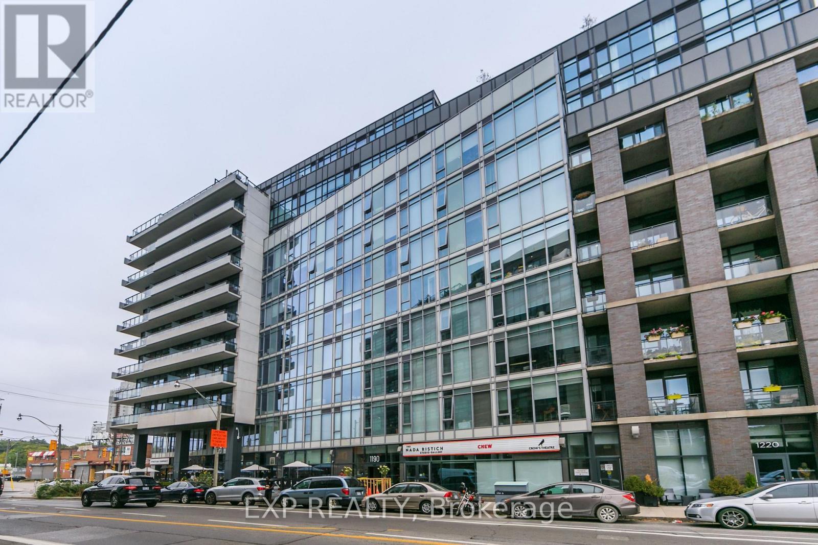225 - 1190 Dundas Street E, Toronto, ON - Outdoor With Balcony