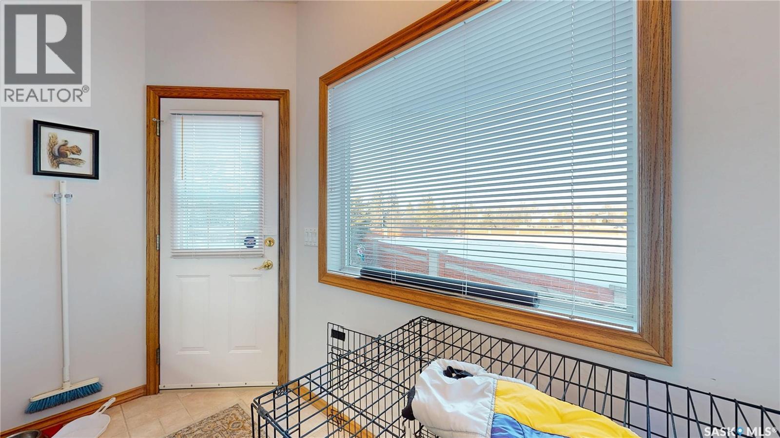 11330 Wascana Meadows, Regina, SK - Indoor Photo Showing Other Room