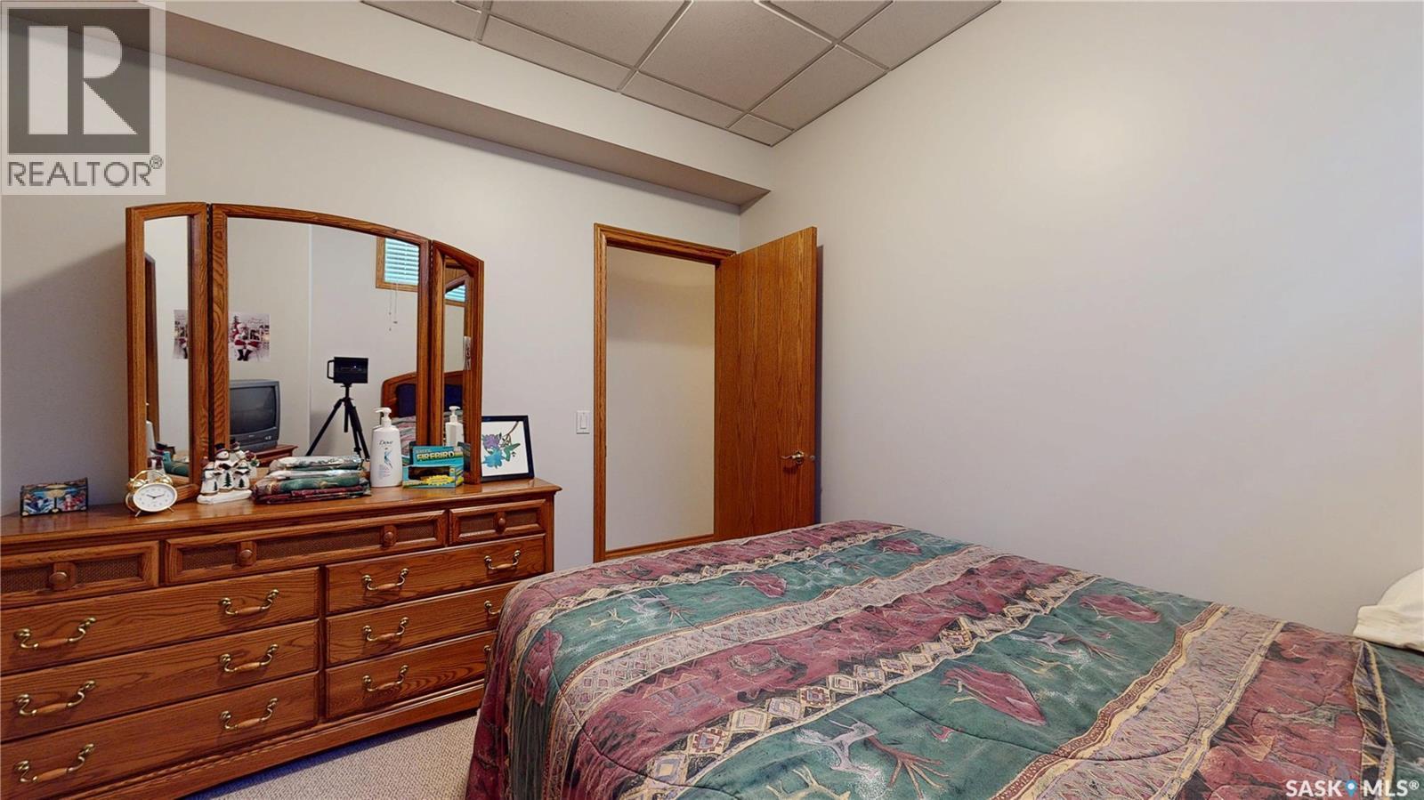 11330 Wascana Meadows, Regina, SK - Indoor Photo Showing Bedroom